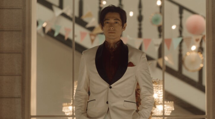 【写真・画像】突然長期休みをとった部長が「おむつパートナー」を求め恋愛リアリティ番組に出演『おっさんずラブ-リターンズ-』 2枚目