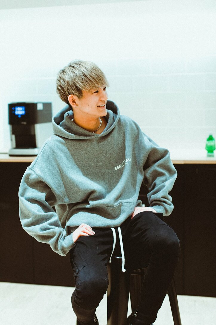 YOSHIKI EZAKI「地元のヤンキーを誘って異常なほどフリースタイルをやってた。"病気かよ"って言われるくらい」19歳の過去/現在/未来