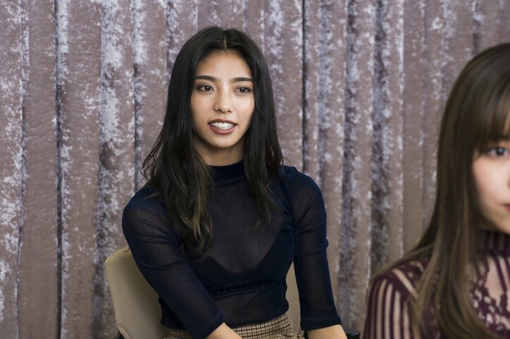 E-girls、新曲で岩田剛典出演映画を切なく彩る『Perfect World』-インタビュー-