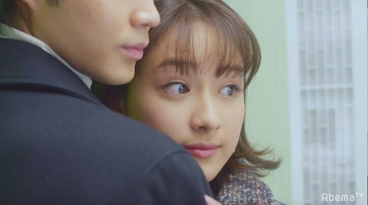 平祐奈&磯村勇斗のプリクラデートに胸キュン「密着しすぎ」「慣れてないのかわいい」