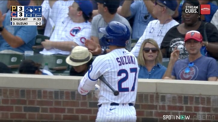 【写真・画像】球場騒然！鈴木誠也、“疑惑の判定”に憮然…まさかの三振宣告に大きくリアクション 現地実況「6インチも高く外れていた」　1枚目