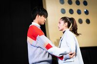 Takiが井上想良に背中越しに伝えたメッセージとは?ラブラブすぎる2人の雰囲気に飯豊まりえ「こんなこと現実にあるの?!」