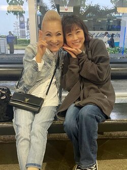 水森かおり、空港で“偶然出会った人物”との2ショット披露「オーラが半端なくて目立つ目立つ！」