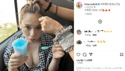村重安奈、“ザックリ”開いた美しい胸元を大胆に披露 「めっちゃ可愛い」「その笑顔で仕事頑張れる」とファン歓喜