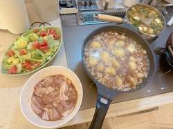  辻希美、ドタバタな1日に急いで用意した夕食「何もしない1日より好き」 