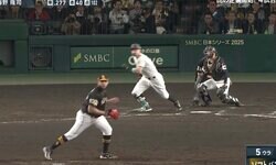 なんで…！？ 阪神・佐藤輝明が「ヤバすぎる」目を疑う“神打撃”→相手投手のリアクションが話題に「よく打ったな」「なぜ真っ直ぐ？」
