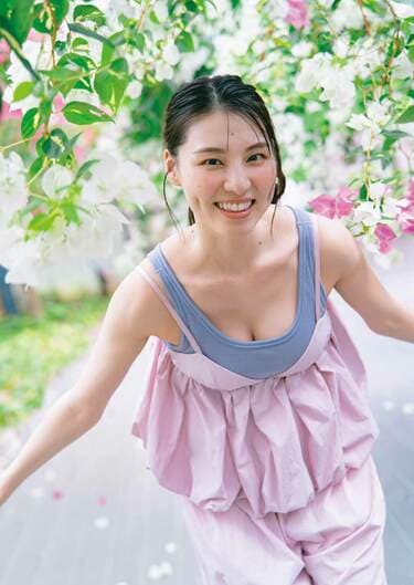 パーフェクトビューティー”相楽伊織、常夏の島で小旅行気分が味わえる