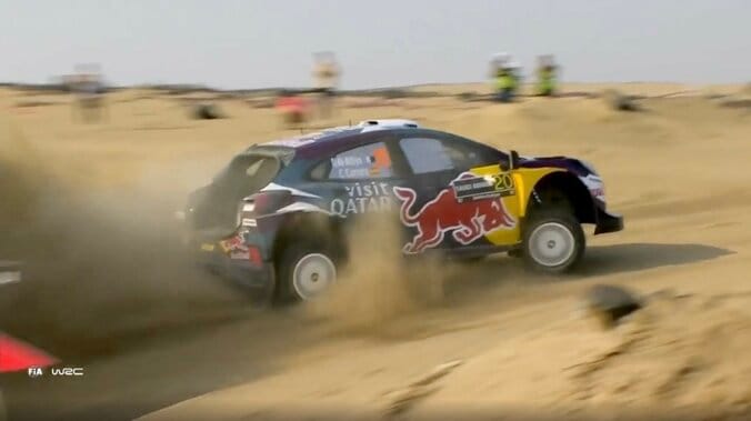 【写真・画像】“砂漠の王者”、世界ラリーでリアハッチ脱落も“そのまま”激走！ 信じられない光景に「軽量化レベル100」SNSでイジられる　1枚目