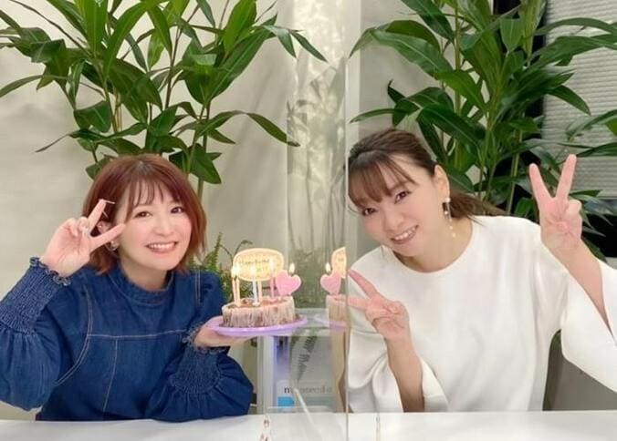  保田圭、矢口真里の誕生日をサプライズで祝福「とても幸せな日でした」  1枚目