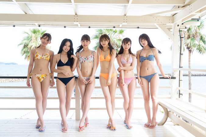 SKE48『告白心拍数』選抜メンバーの6人が『B.L.T.12月号』限定版の表紙に 水着姿も  2枚目