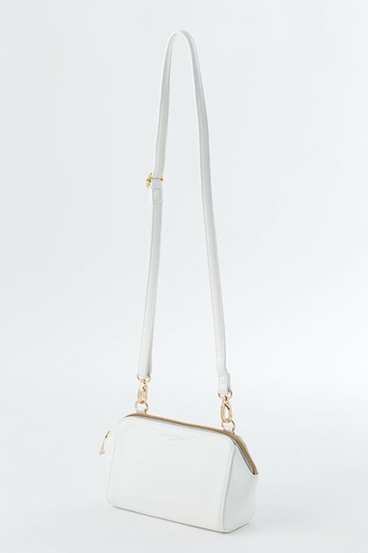 アニメ『血界戦線 & BEYOND』レオナルドとクラウスが手元に! 佐藤さきコラボのショルダーバッグとポーチが発売