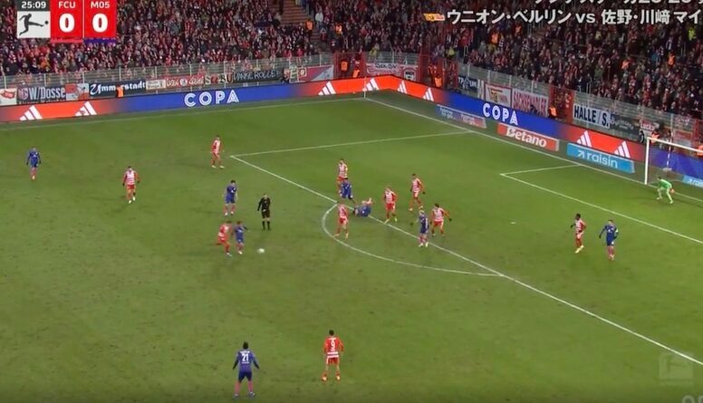 「スピード違反だよ！」佐野海舟、超反応で“爆速ダッシュ”→完璧ボール奪取「人外やん」衝撃スピードにファン驚愕