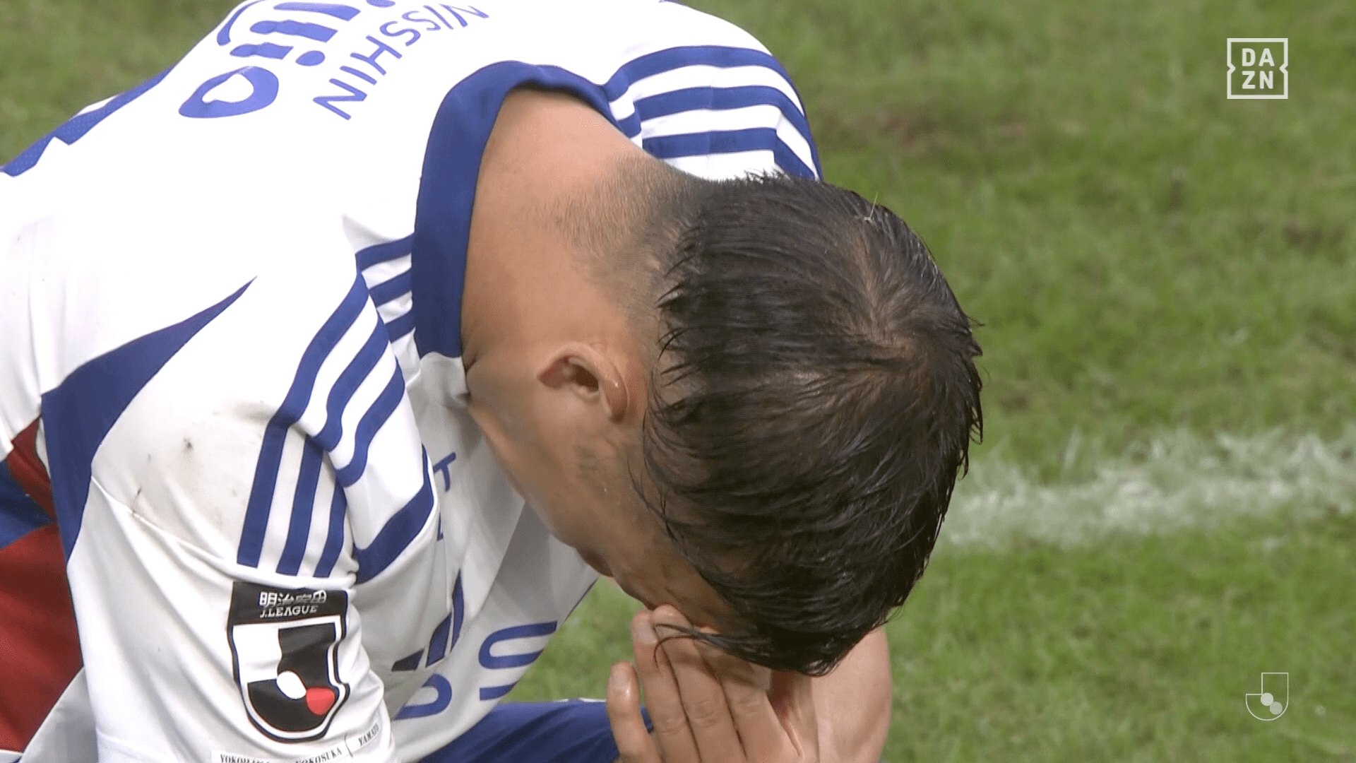 号泣する喜田拓也