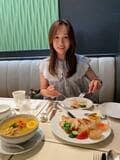  花田虎上、妻と帝国ホテルでランチを堪能「格別ですね」「豪華なお料理」の声 