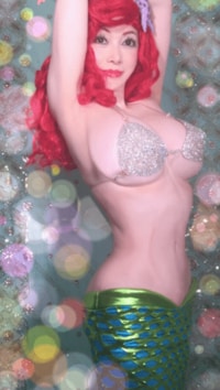 叶美香、セクシー過ぎる人魚姫姿を公開 美しすぎて魚も気絶