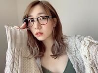 「色気すごい」「美人すぎる」須田亜香里の大人っぽいメガネ姿にファン絶賛