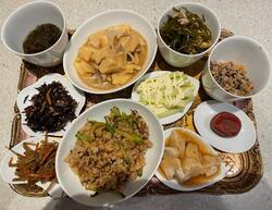  假屋崎省吾、美味しすぎて“ヤバイ”夕食のメニューを公開「品数が多い」「凄い」の声 