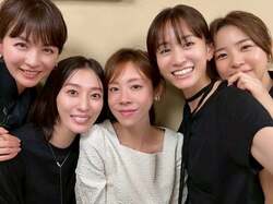  高橋真麻、前田敦子らとの集合ショットを公開「楽し過ぎてほとんど覚えていない」 