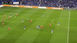 まるで中田英寿…佐野海舟、“衝撃スラローム突破”で３人抜き！シャツを引っ張られても止まらない迫力ドリブルの一部始終