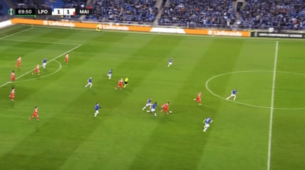 まるで中田英寿…佐野海舟、“衝撃スラローム突破”で３人抜き！シャツを引っ張られても止まらない迫力ドリブルの一部始終