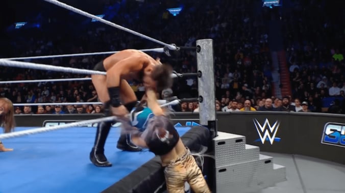 キャンディスは助けに来たガルガノも殴ってしまう