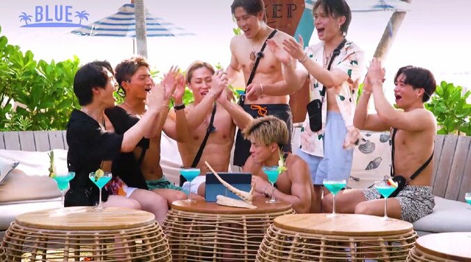「恋愛解禁です！」元NMB48が水着で恋愛番組に登場 男たちは「待ってました！」と拍手で大歓迎 3枚目