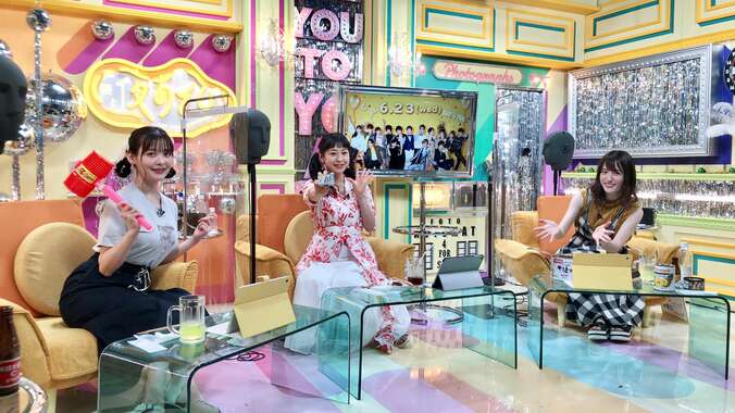 上坂すみれ＆徳井青空の冷やかしに、小松未可子が「顔の色が限界突破」とガチ照れ？3週連続のフリートーク回【声優と夜あそび】 1枚目