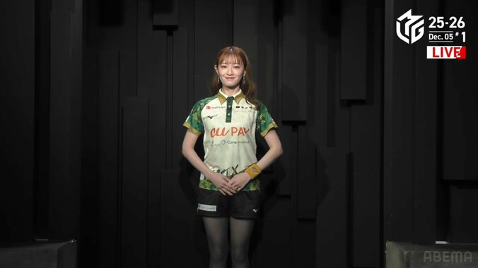 笑顔とピアスに絶賛の声！中田花奈、美脚も話題の入場シーン