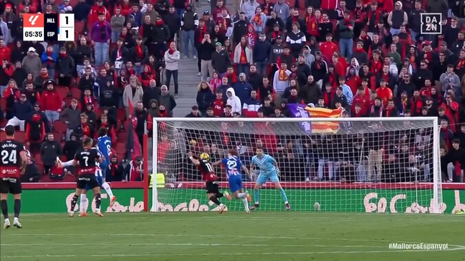 【映像】浅野拓磨、超加速ダイビングヘッド弾炸裂の瞬間