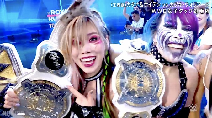 【写真・画像】「強烈w」「これは負けるわ」日本人女子タッグが掟破りの合体技 完全KOで王座奪取、場内大熱狂の瞬間　1枚目