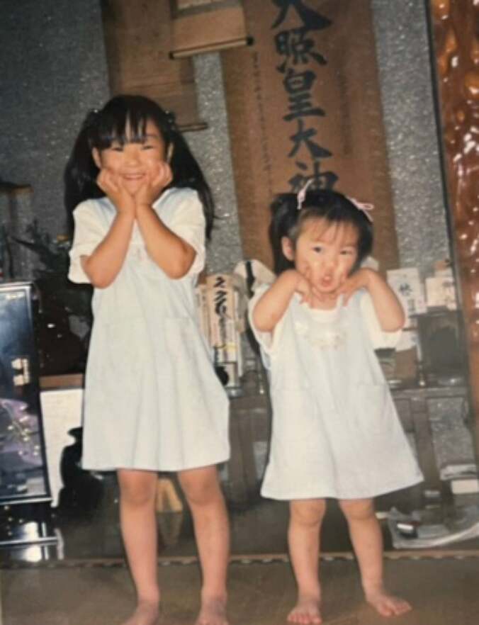 “シンディ”こと桑原茉萌さん、サイコパスな姉からの衝撃のお見舞い「口の中に突っ込んできました」  1枚目