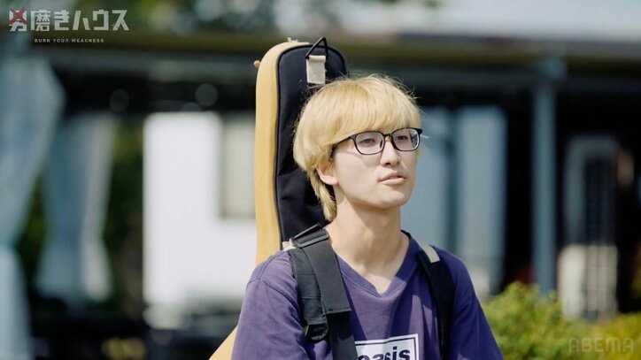 【写真・画像】歌手＆芸人を目指す“夢追い人”23歳大学生「就職します。でも1年以内に辞めるって決めてる」　1枚目