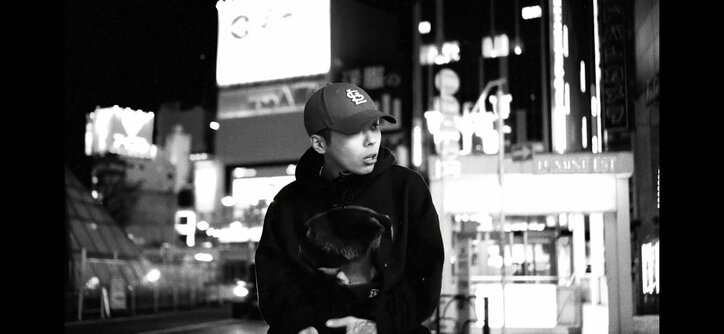 Week Dudus Walk In Tyo のmv公開 モノクロに東京を収めた映像はティボ トレスカが担当 ニュース Abema Times