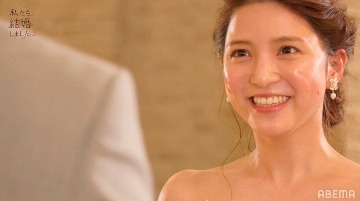 川島海荷の美しすぎるウェディングドレス姿に中田圭祐がド緊張「綺麗です」『私たち結婚しました3』第1話