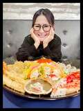  ギャル曽根、自身が食べた今年1番豪華なデカ盛り料理を公開「1年分の蟹を食べました」 