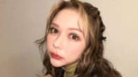 “セクシーショットが話題” 村重杏奈(26) 美脚大胆露出の雑誌撮影オフショットに絶賛の声「エロ可愛い」「もちもちは正義」
