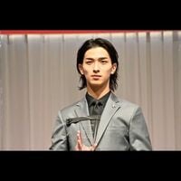 横浜流星、日本ジュエリーベストドレッサー賞受賞を報告 「大人な雰囲気」「1番輝いてます」の声