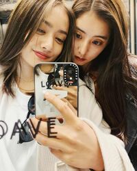 「このコンビ大好き」「見てて幸せ」谷まりあ＆新木優子の仲良し2ショットが話題