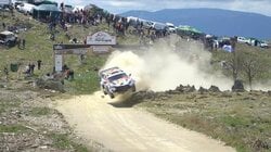 嘘だろ…世界最速ラリーカー、岩にぶち当たっても“止められない”驚異の激走 “2度も”跳ねる衝撃光景にネット騒然
