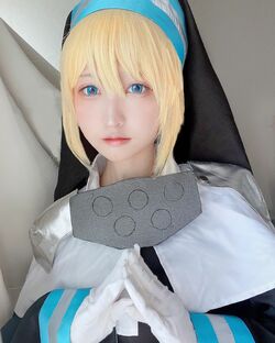 コスプレイヤー・猫田あしゅ、「炎炎ノ消防隊」アイリスのそっくり美麗ショットに称賛続々