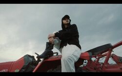 GADORO、新曲「あっかんべぇ」のMVを公開。