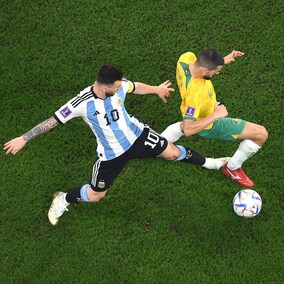 「神の子」メッシは４年前と一味違う。美しいゴールやドリブルよりも感嘆したのが…【W杯コラム】