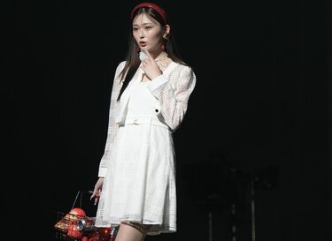 半端ない美脚」身長175センチ・ゆうちゃみ、美しい“お姉さん”な姿に