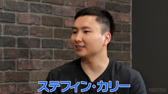 【秘話】「あれ、まさか…？」富永啓生、ステフィン・カリーの“粋なサプライズ”に感激！「嬉しかった」憧れのスーパースターの“足元”にビックリ 5枚目