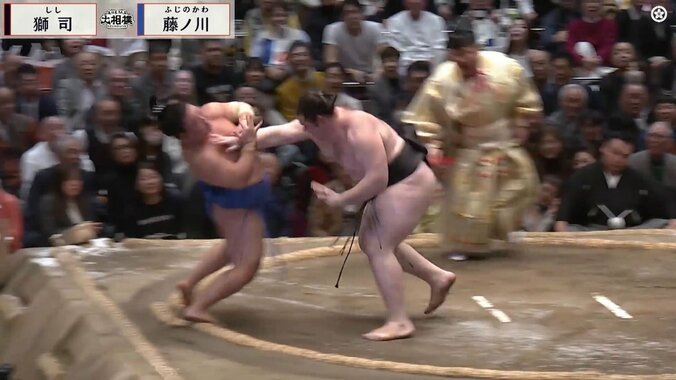 獅司が力士を吹っ飛ばした衝撃光景