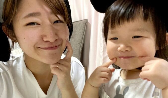 【写真・画像】「15歳で出産」23歳の学生ママの切り詰めた私生活と、7歳長女の未来へ繋ぐ“唯一の投資”　1枚目