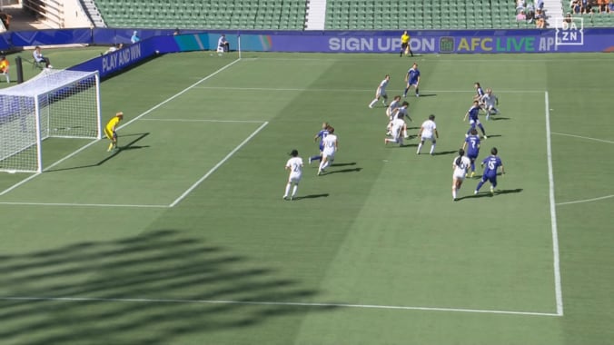 「ないないない！」長谷川唯の“華麗ターン→極上パス”からまさかの展開…“誤審”に実況解説席も困惑「あれ…？」【女子アジアカップ】 5枚目