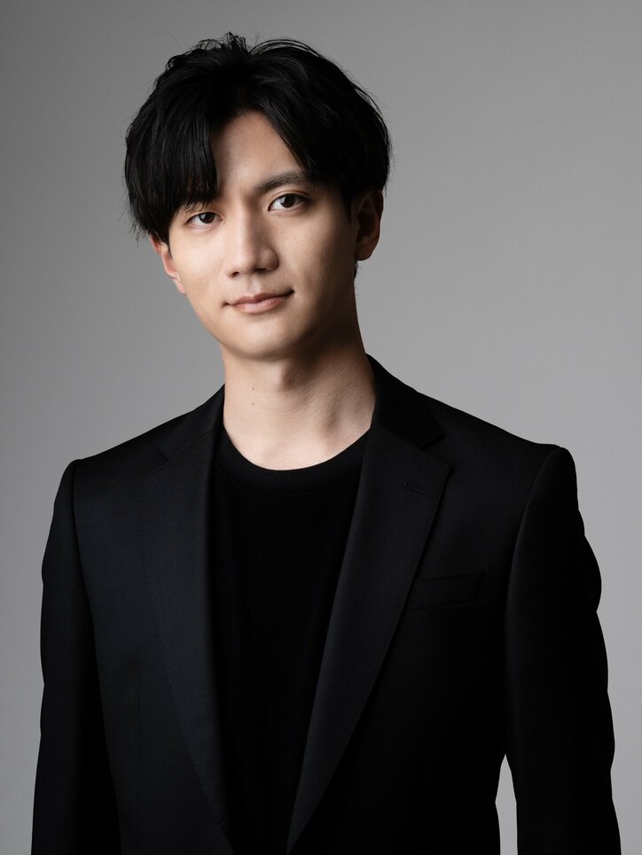 [Photos/Images] Shonen Jump+ Series "Kindergarten WARS" Gets TV Anime Adaptation! Atsumi Tanezaki to Voice Rita, Kentaro Kumagai as Doug—Celebratory Comments and Illustration Released 3rd