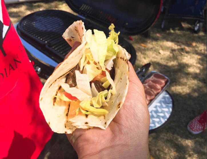 “塊肉”から“すき焼き”まで 日本で唯一のBBQ芸人が教える「簡単BBQレシピ」