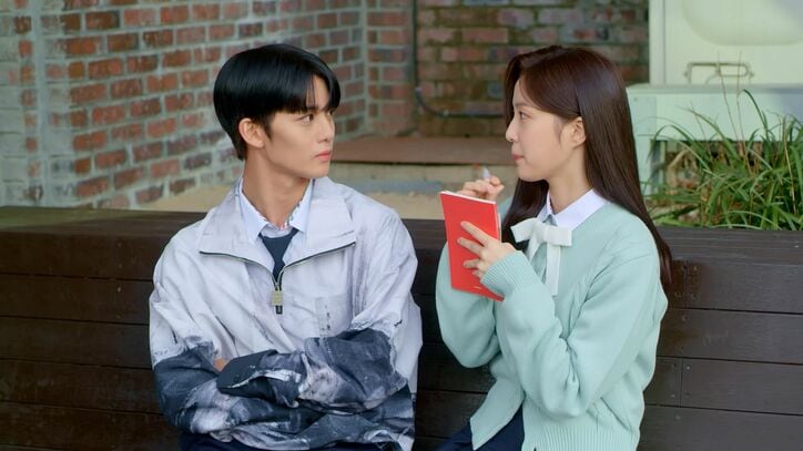 元Wanna OneのCIXメンバー ペ・ジニョン、幸せな結末にファン興奮「ついにキスシーンが！」「最高だった」『@アカウントを削除しました』第21＆最終話